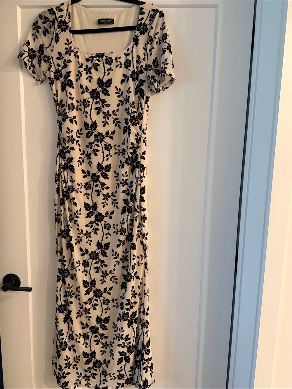 Black Floral Cream Maxi Dress